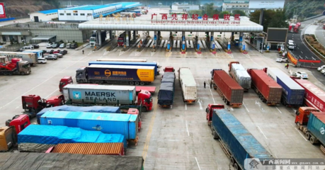 友谊关口岸客货运通关实现“开门红” 进出口服务提质增效促发展